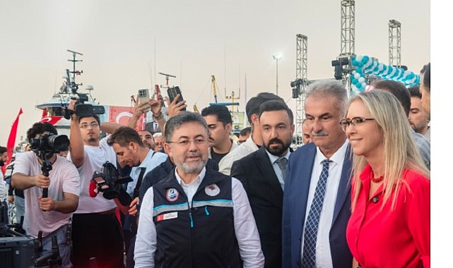 2026-2027 Su Ürünleri Av Sezonu Güzelbahçe’den “Vira Bismillah” Diyerek Başladı